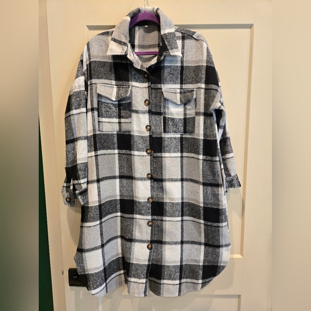 Plaid Button-Up Women's Jacket